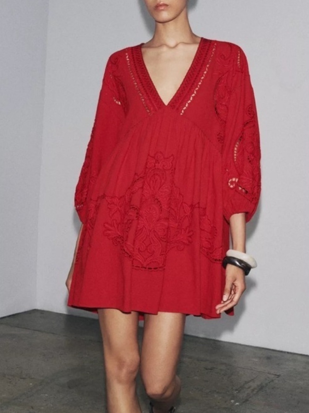Zara Zw Collection Linen Blend
Embroidered Eyelet V-Neck
Short Dress